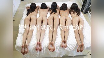 大学校园看到的漂亮学妹 一路跟踪尾随她上厕所 果不其然人美B也美