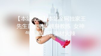 【新片速遞】 技校女厕偷窥多位学妹尿尿❤️其中一个妹子一回头差点被发现