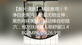 颜值不错的美女姐姐跟好姐妹激情4P，被两个猥琐男玩弄，全程露脸床上沙发各种体位激情爆草