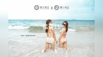 疫情不回家的女孩