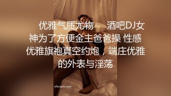 黑色渔夫帽萌萌哒美女带着帽子操逼，美腿牛仔裤还在自拍，深喉口交大屌，