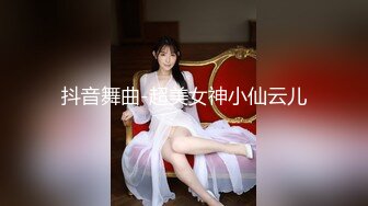 【极品??硬核】超多狼友寻求的网红美女『RiaKu』棒棒糖与大鸡巴 极品蓝发萝首次猛男群P乱操 高清720P版