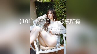  长发素颜尤物露脸卖力吃鸡鸡，女上位无套骑上来啪啪打桩 后入大屁股