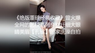 会所全套女技师上钟了，姐妹花伺候大哥黑丝诱惑，深喉口交大鸡巴让小姐妹直接上位抽插，让大哥后入爆草玩弄