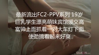  小情侣 想不想被插 想 好想 漂亮女友在打游戏被振动棒伺候 求操 后入输出 身材不错大奶子小翘臀