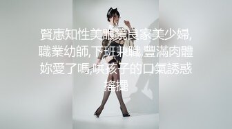 《魔手外购极品CP》正面+私处特写，服装城女厕逼脸同框偸拍各种女人方便，有少女有美少妇有熟女，逼型多种一次看个够 (9)